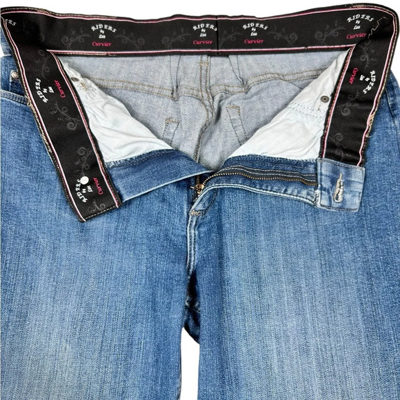 Riders by Lee Curvier wide-leg jeans, 34”W, stretchy waistband, mid-wash blue - Picture 4 of 5